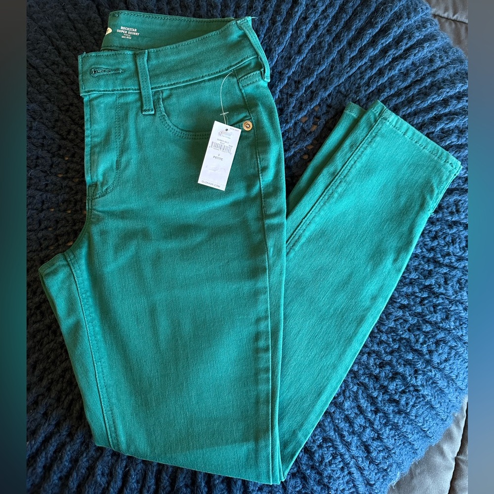 NWT Old Navy Rockstar Super Skinny SIZE 0 Petite